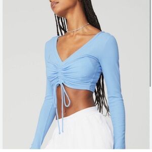 All Yoga ribbed cinch long sleeve crop size small